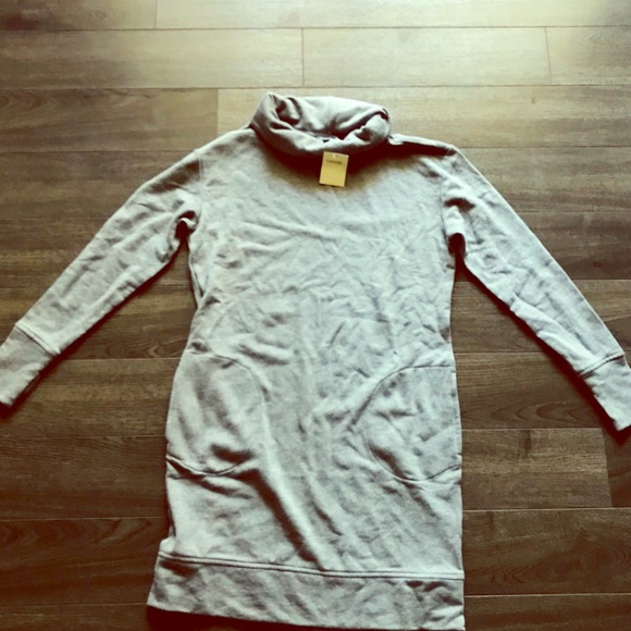 New dress - Picture 1 of 1